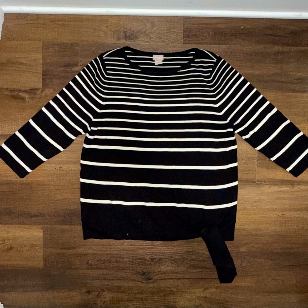 Chicos like new Black & White Sweater